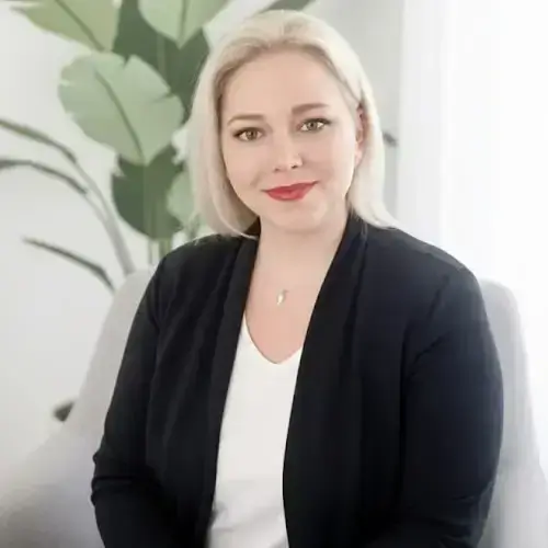 Heidi Petijova 1 Heidi Petijova Registered Psychotherapist 2025 scaled 1 1